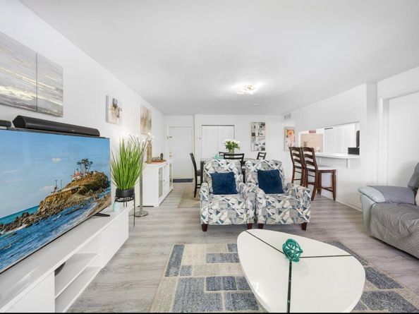 3561 Nw 95th Terrace 423, Sunrise FL 33351