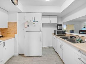 3561 Nw 95th Terrace 423, Sunrise FL 33351