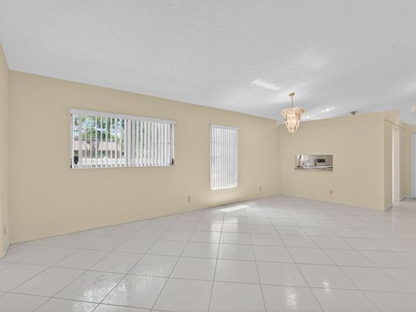 8129 Springtree Road, Boca Raton FL 33496