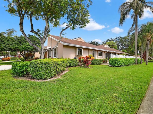 8129 Springtree Road, Boca Raton FL 33496