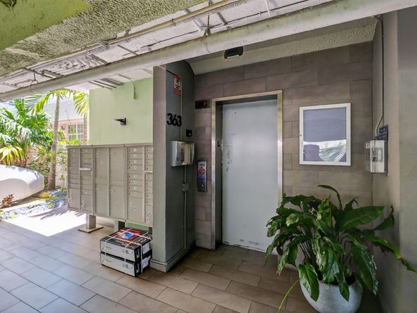 363 Washington Avenue 32, Miami Beach FL 33139