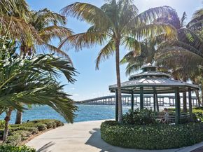 2650 Lake Shore Drive 1602, Riviera Beach FL 33404