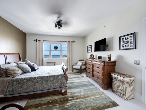 2650 Lake Shore Drive 1602, Riviera Beach FL 33404