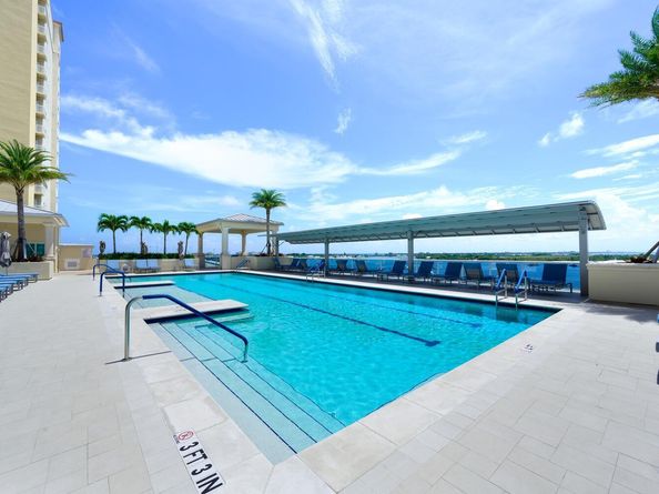 2650 Lake Shore Drive 1602, Riviera Beach FL 33404