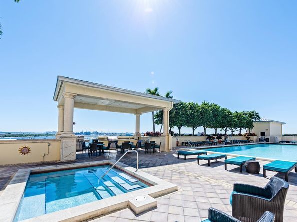 2650 Lake Shore Drive 1602, Riviera Beach FL 33404