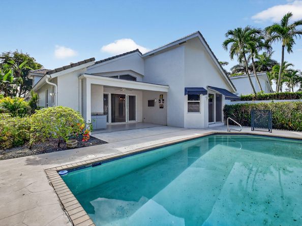 2151 NW 60th Circle, Boca Raton FL 33496