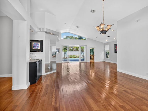 2151 NW 60th Circle, Boca Raton FL 33496