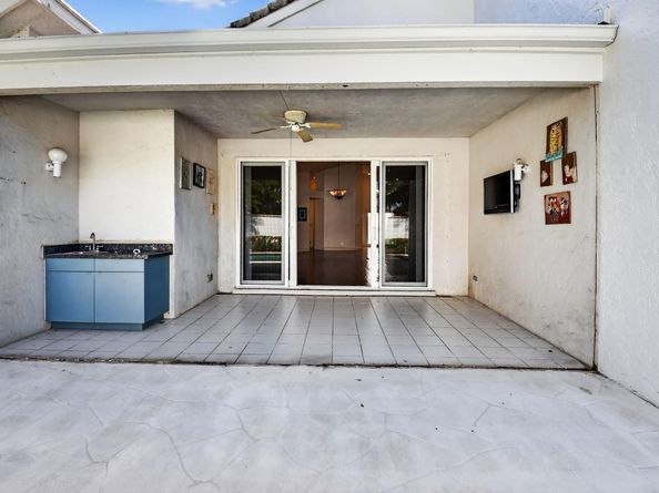 2151 NW 60th Circle, Boca Raton FL 33496