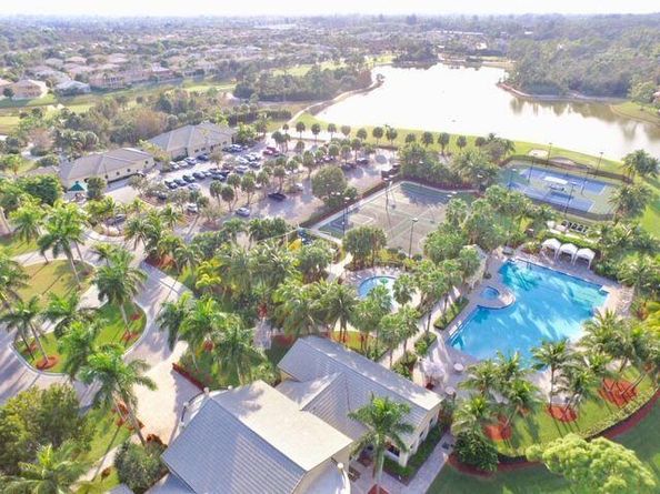 3020 Rockville Lane, Royal Palm Beach FL 33411