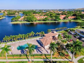 1367 SW 48th Ter, Deerfield Beach FL 33442