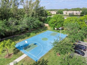 1367 SW 48th Ter, Deerfield Beach FL 33442
