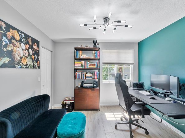 1367 SW 48th Ter, Deerfield Beach FL 33442