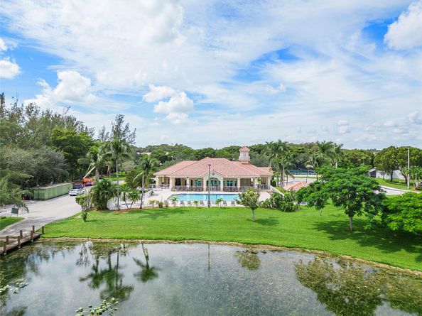 1367 SW 48th Ter, Deerfield Beach FL 33442