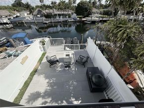 2085 NE 123rd St 2085, North Miami FL 33181