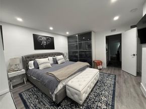 2085 NE 123rd St 2085, North Miami FL 33181