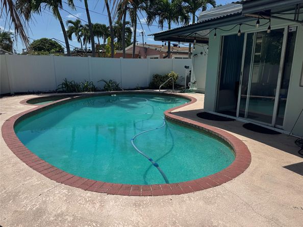 3548 SW 13th Ct, Fort Lauderdale FL 33312