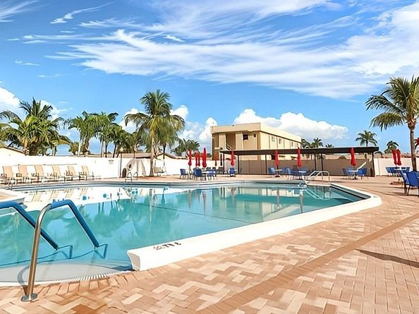 2852 W Crosley Drive W B, West Palm Beach FL 33415