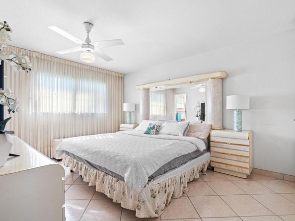 2852 W Crosley Drive W B, West Palm Beach FL 33415