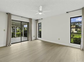 6370 Lakemont Circle, Greenacres FL 33463