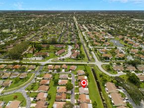6370 Lakemont Circle, Greenacres FL 33463