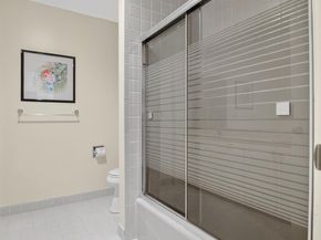 37 Glens Drive W, Boynton Beach FL 33436