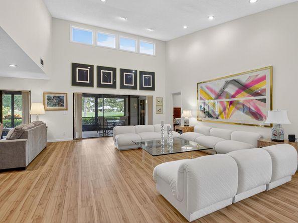 37 Glens Drive W, Boynton Beach FL 33436