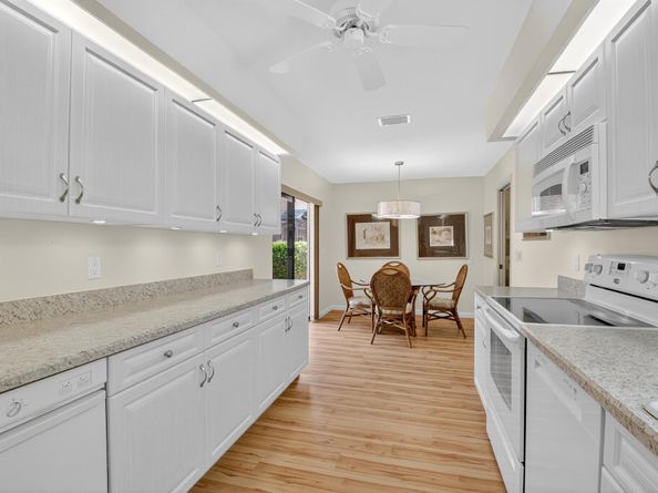 37 Glens Drive W, Boynton Beach FL 33436