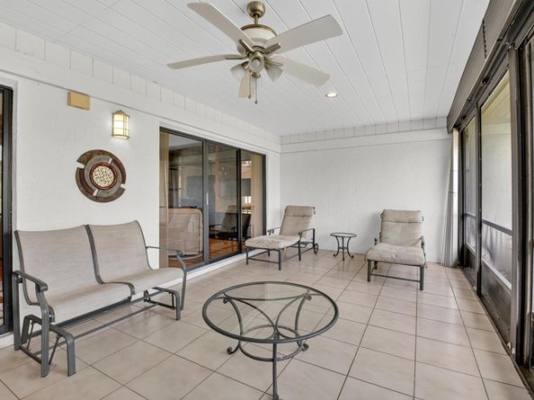 37 Glens Drive W, Boynton Beach FL 33436