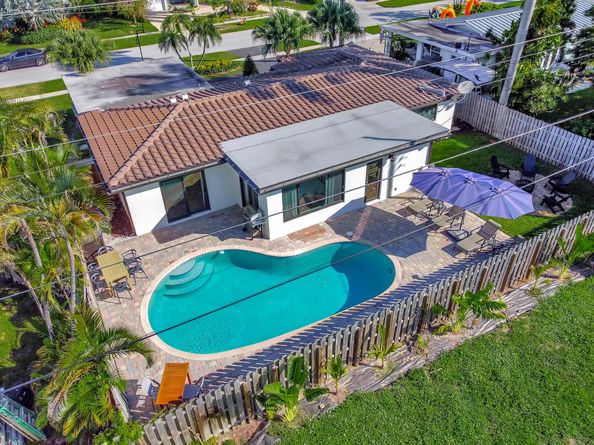 908 SE 16th Street, Deerfield Beach FL 33441