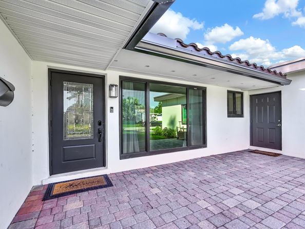 908 SE 16th Street, Deerfield Beach FL 33441