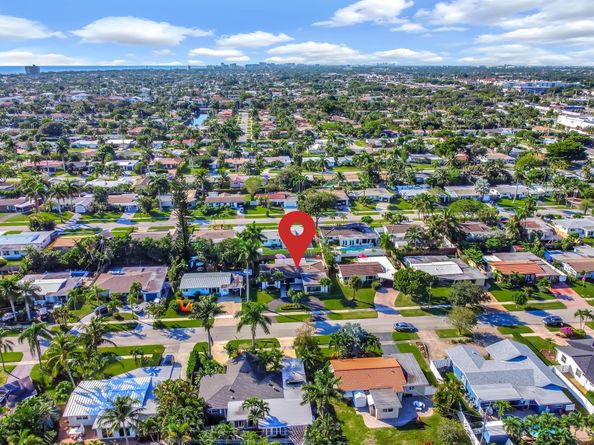 908 SE 16th Street, Deerfield Beach FL 33441