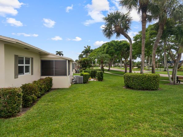 2547 W Emory Drive W H, West Palm Beach FL 33415