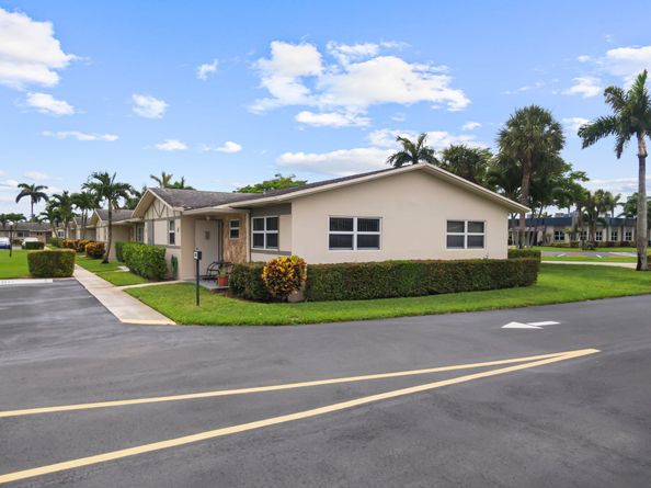2547 W Emory Drive W H, West Palm Beach FL 33415