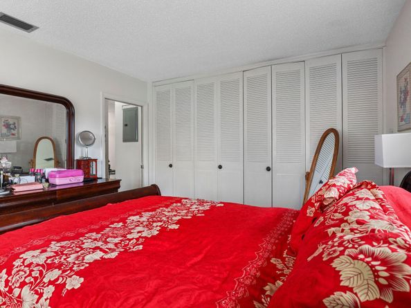 2547 W Emory Drive W H, West Palm Beach FL 33415