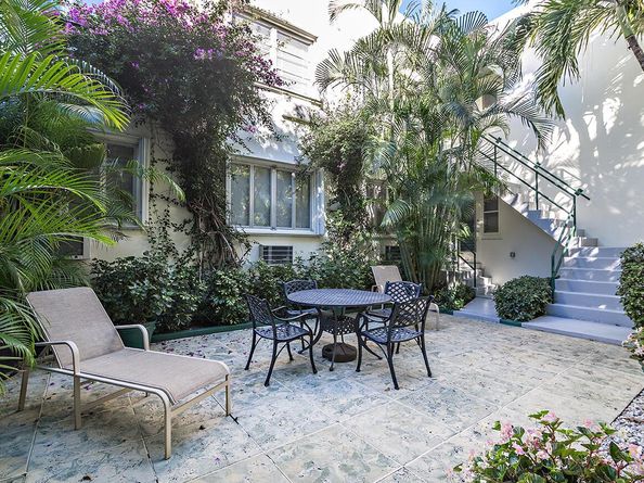 381 S Lake Drive 8, Palm Beach FL 33480