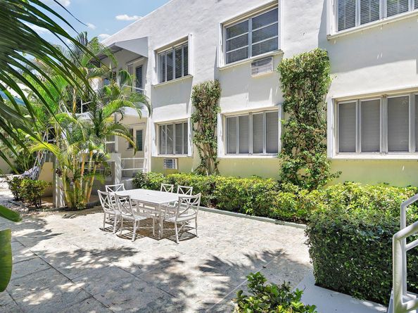 381 S Lake Drive 8, Palm Beach FL 33480