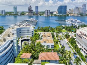 381 S Lake Drive 8, Palm Beach FL 33480