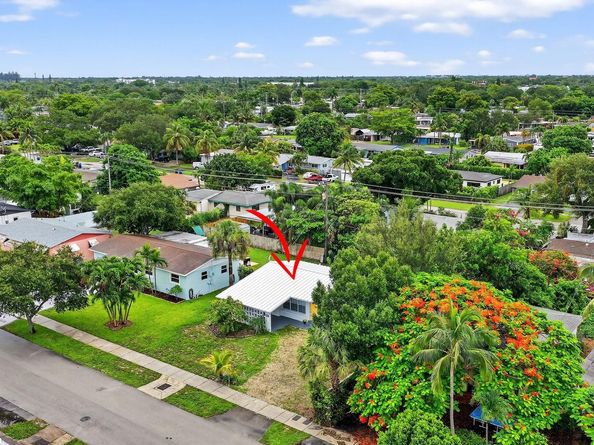 3131 SW 20th Ct, Fort Lauderdale FL 33312