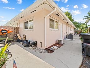 1681 NE 56th St, Fort Lauderdale FL 33334