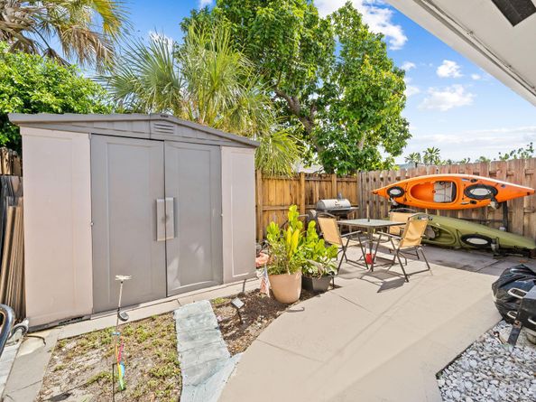 1681 NE 56th St, Fort Lauderdale FL 33334