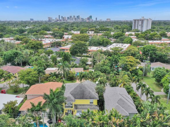 101 NE 21st St, Wilton Manors FL 33305