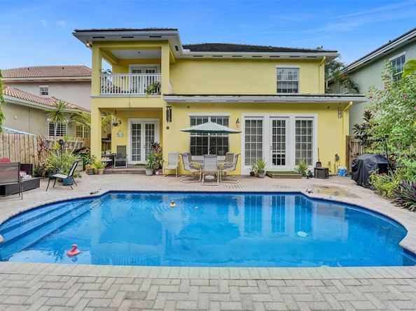 101 NE 21st St, Wilton Manors FL 33305