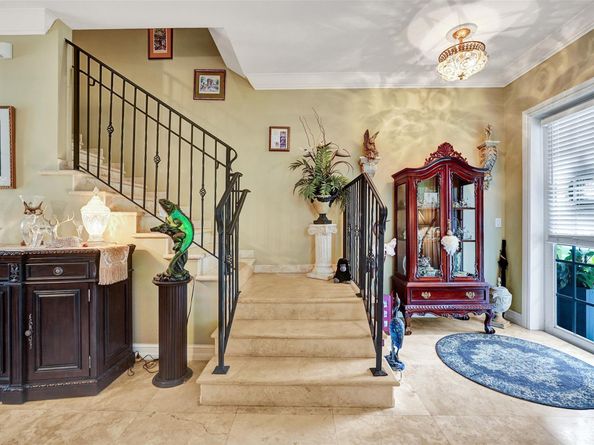 101 NE 21st St, Wilton Manors FL 33305