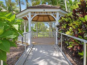 271 Cypress Point Drive 271, Palm Beach Gardens FL 33418