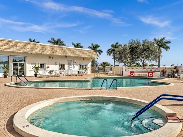 2204 Campanelli Blvd, Boynton Beach FL 33426