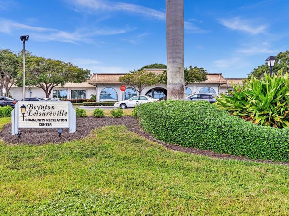 2204 Campanelli Blvd, Boynton Beach FL 33426