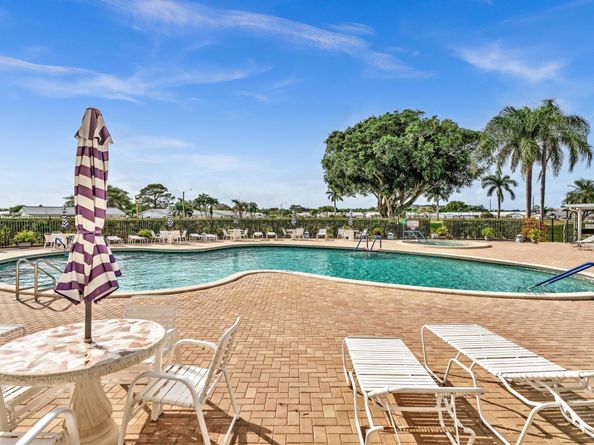 2204 Campanelli Blvd, Boynton Beach FL 33426