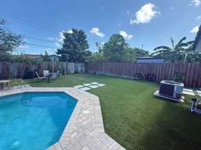 4420 NW 8th St, Coconut Creek FL 33066