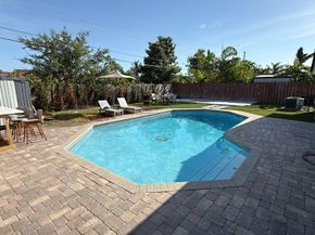 4420 NW 8th St, Coconut Creek FL 33066