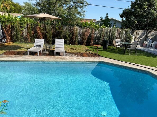4420 NW 8th St, Coconut Creek FL 33066